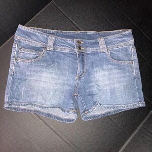 Celebrity Pink  Blue Jean Shorts